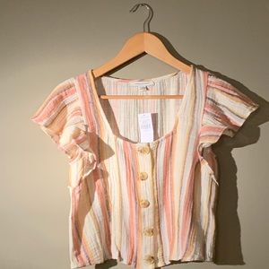 NWT! American Eagle Bottom Front Bubble Top!